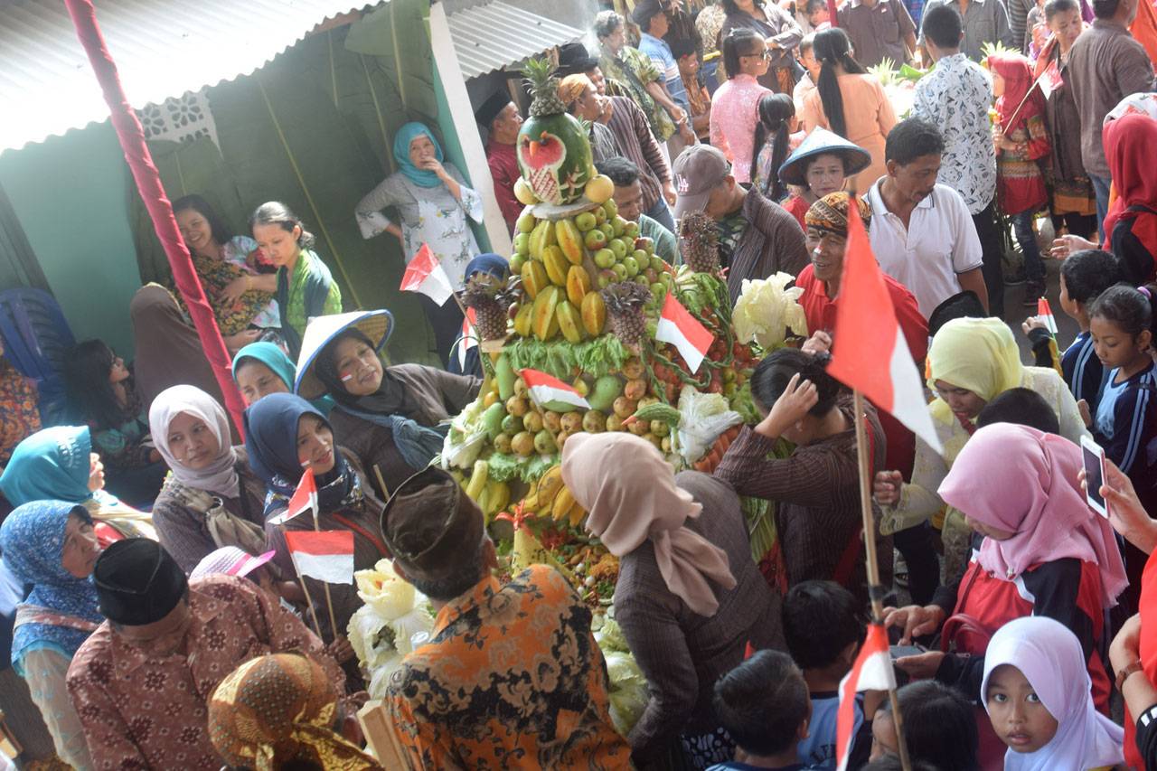Meriahnya Arak-arakan...