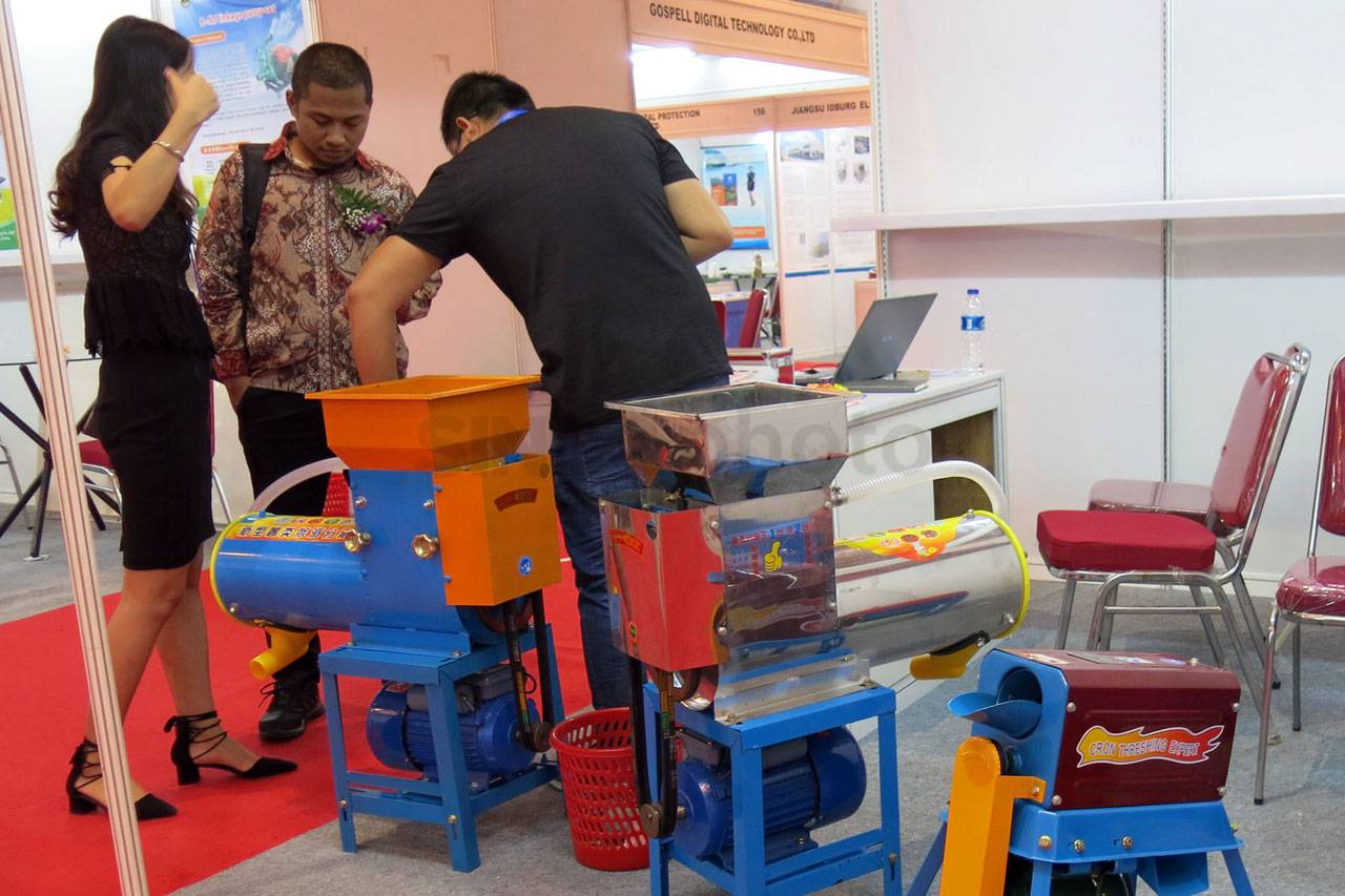 Bahan Baku Daur Ulang...