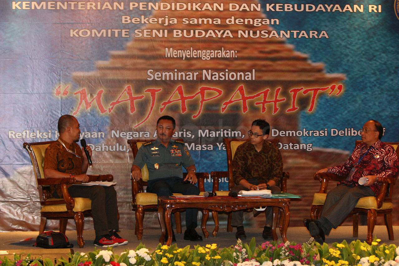 Kemendikbud Gelar Seminar...