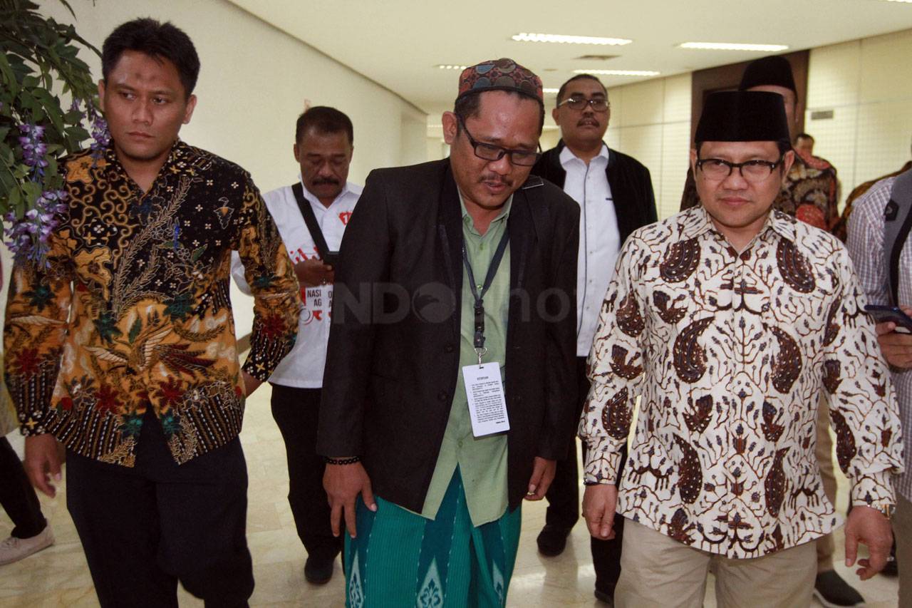 Wakil Ketua MPR Terima...