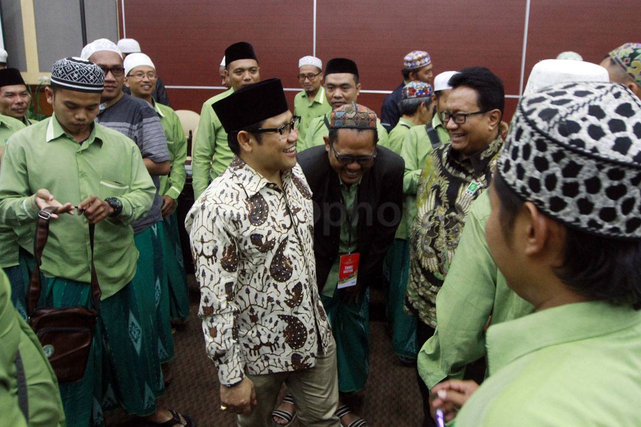 Wakil Ketua MPR Terima...