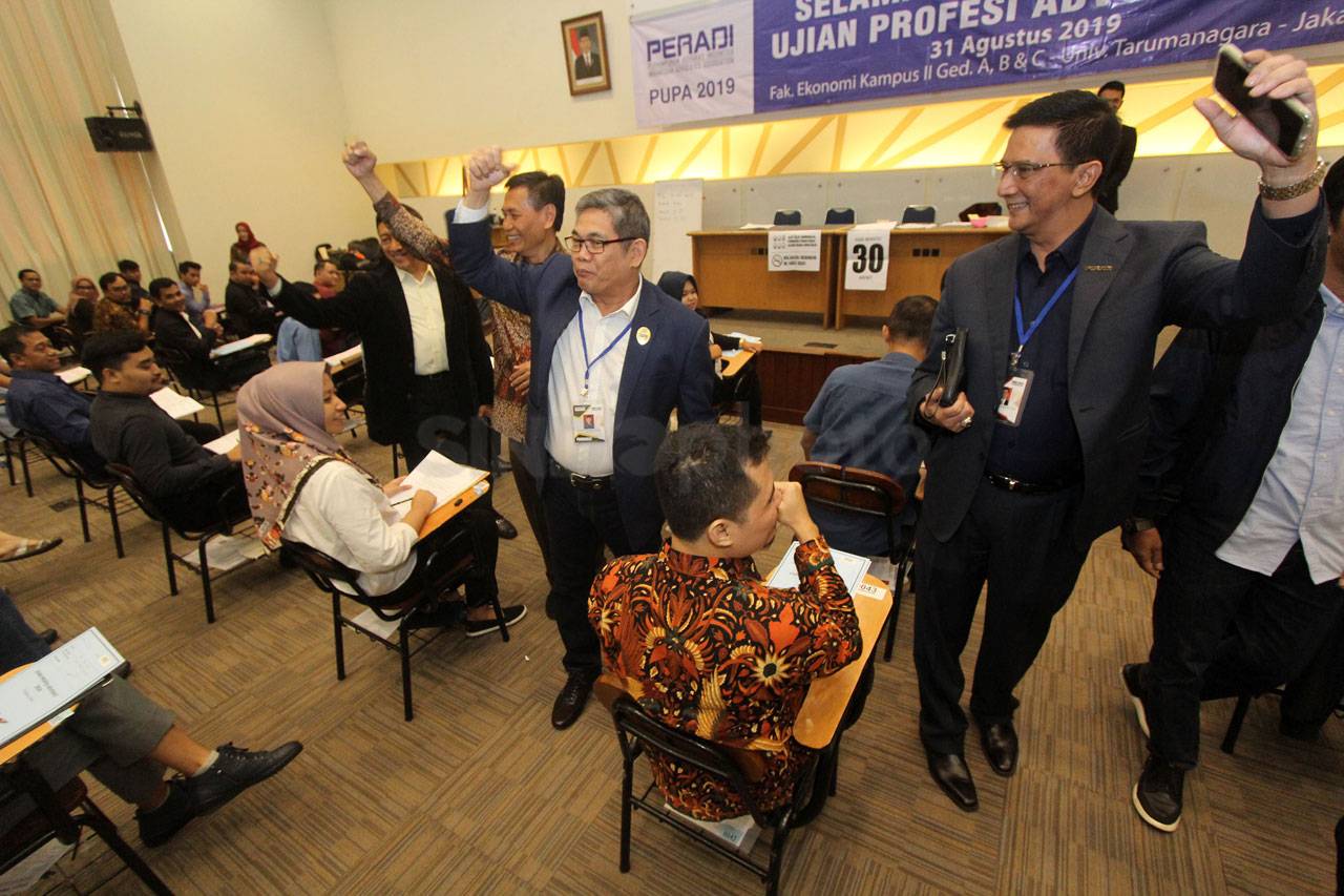 Peradi Gelar Ujian Profesi...