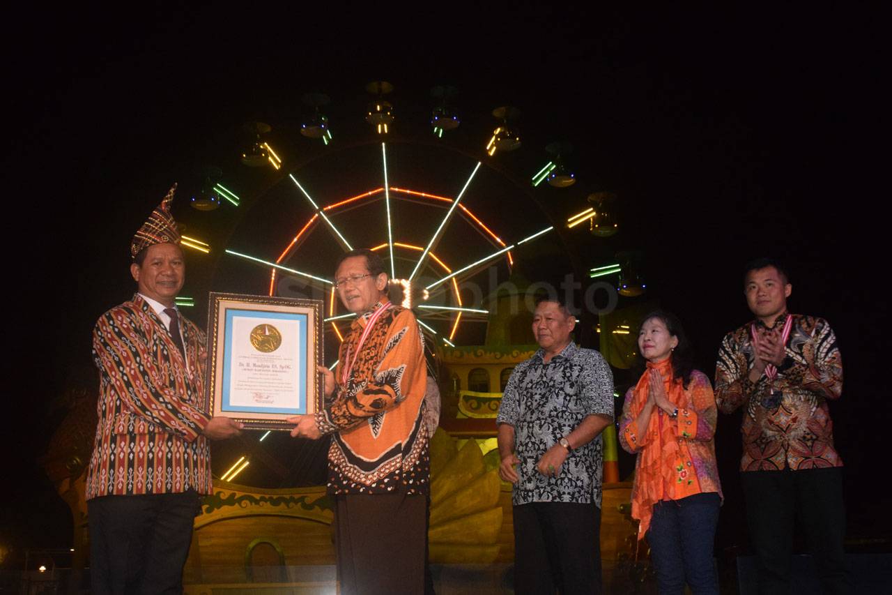 Pertunjukan Legenda...