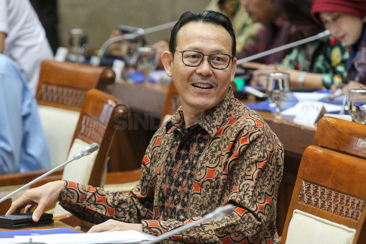Komisi XI DPR Raker...