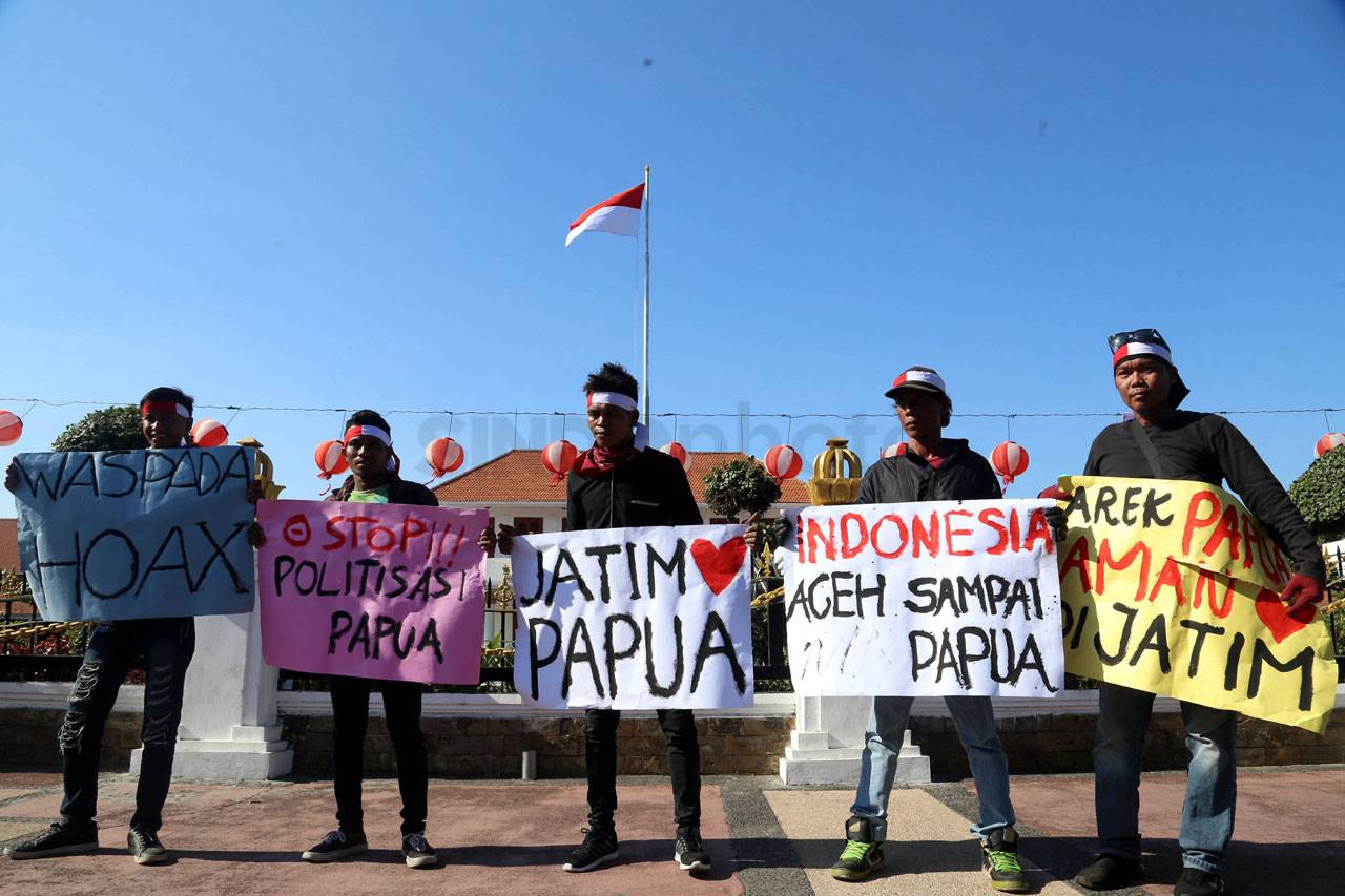 Aksi Damai Dukung Papua...