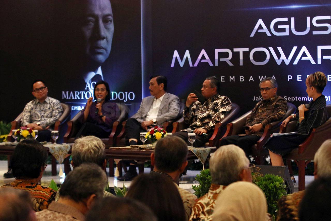 Peluncuran dan Bedah...