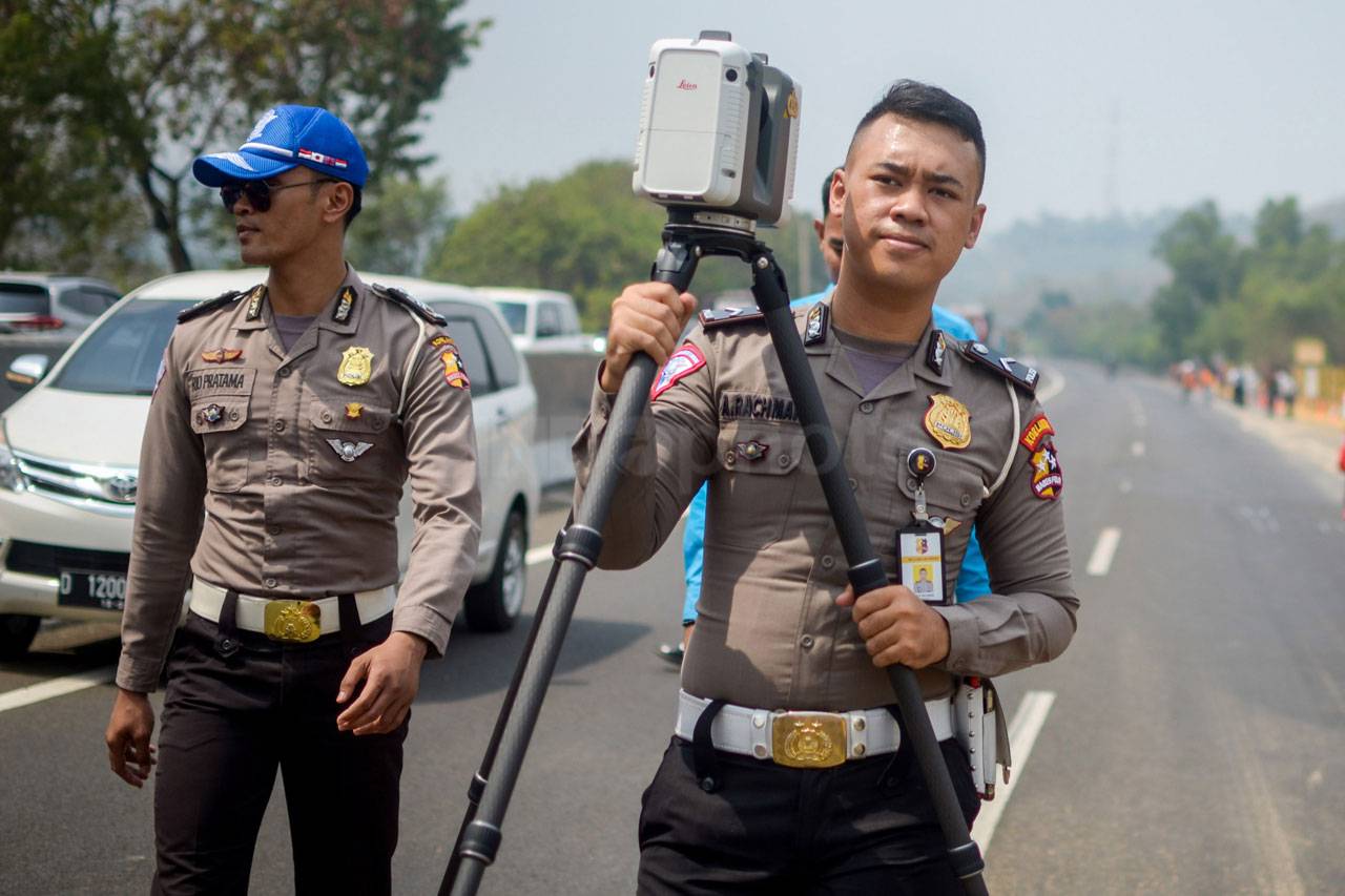 Polisi Lakukan Olah...