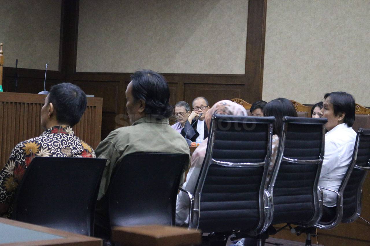 Mantan Direktur KS Wisnu...