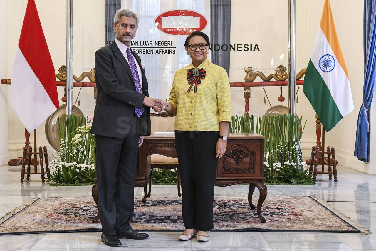 Indonesia dan India...