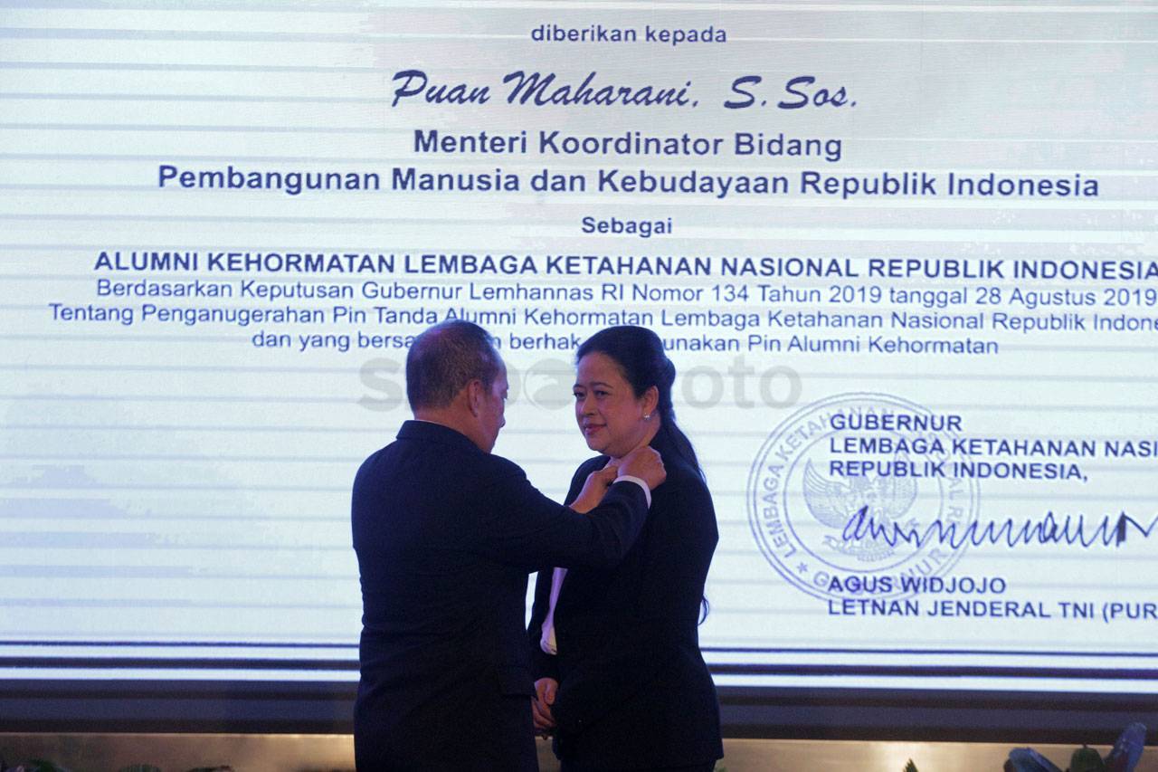Puan Maharani Dianugerahi...