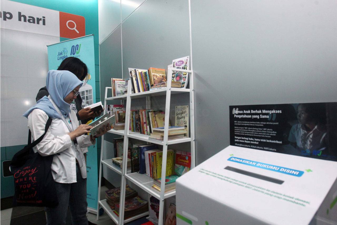 MRT Jakarta Gelar Kampanye...