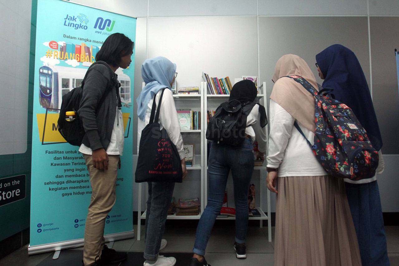 MRT Jakarta Gelar Kampanye...