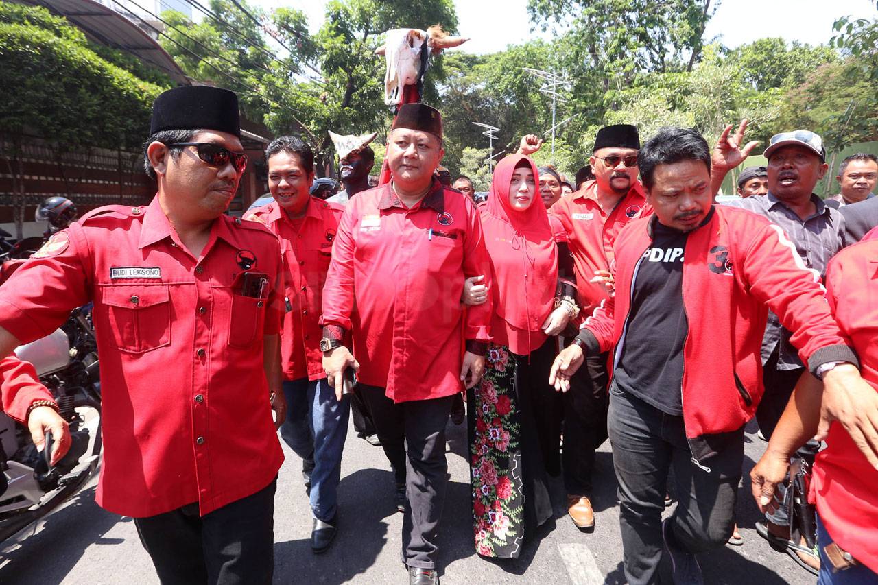 Whisnu Sakti Buana Ambil...