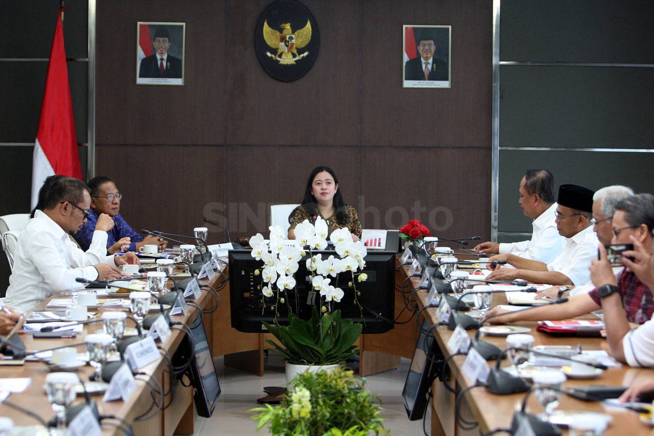 Puan Maharani Pimpin...