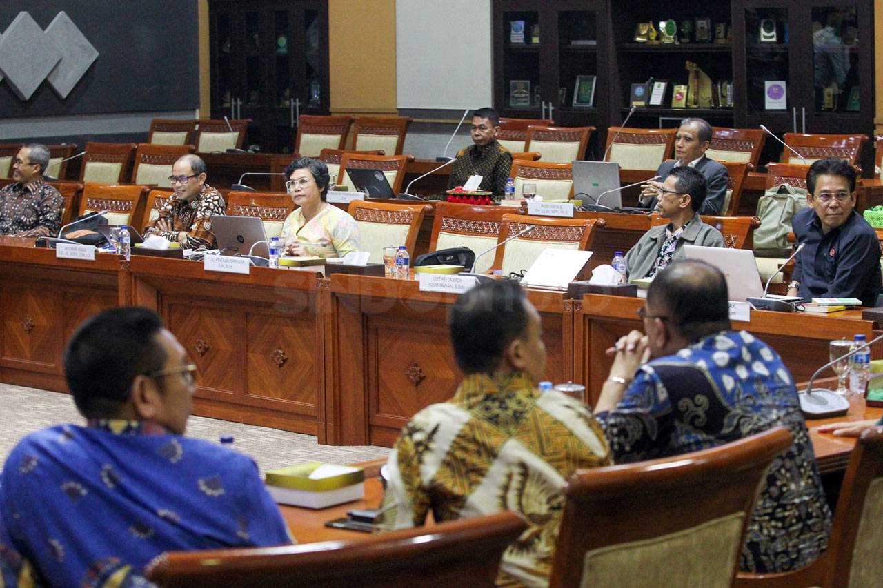 10 Capim KPK Ikuti Ujian...