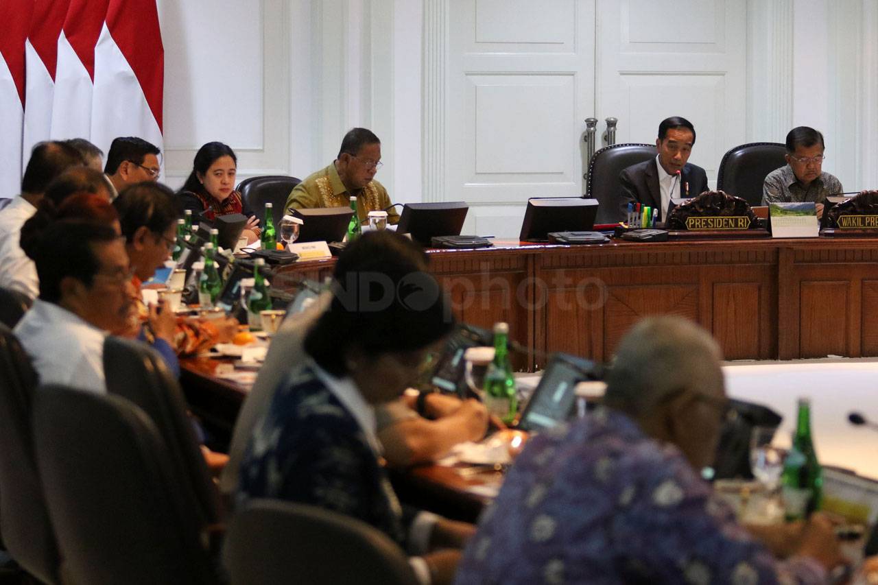 Presiden Jokowi Pimpin...