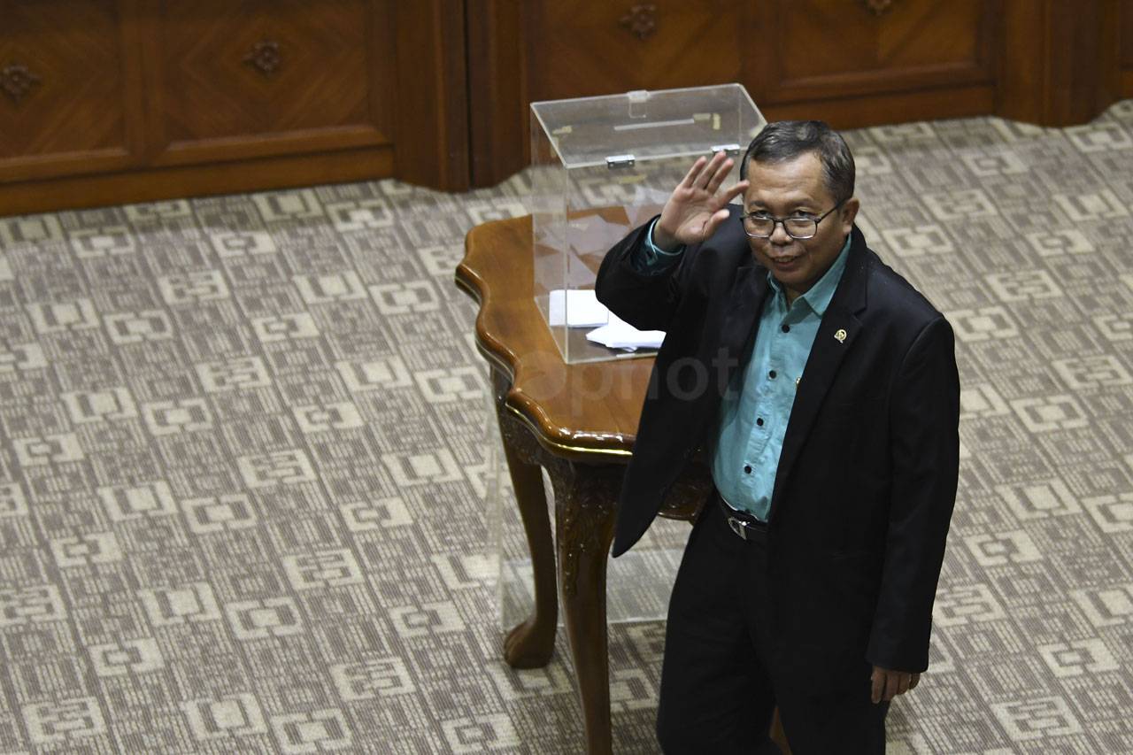 Komisi III DPR Lakukan...