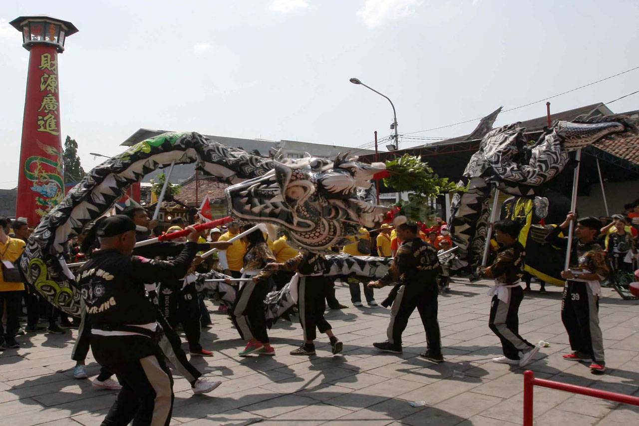 Kirab Dewa Bumi Kelilingi...