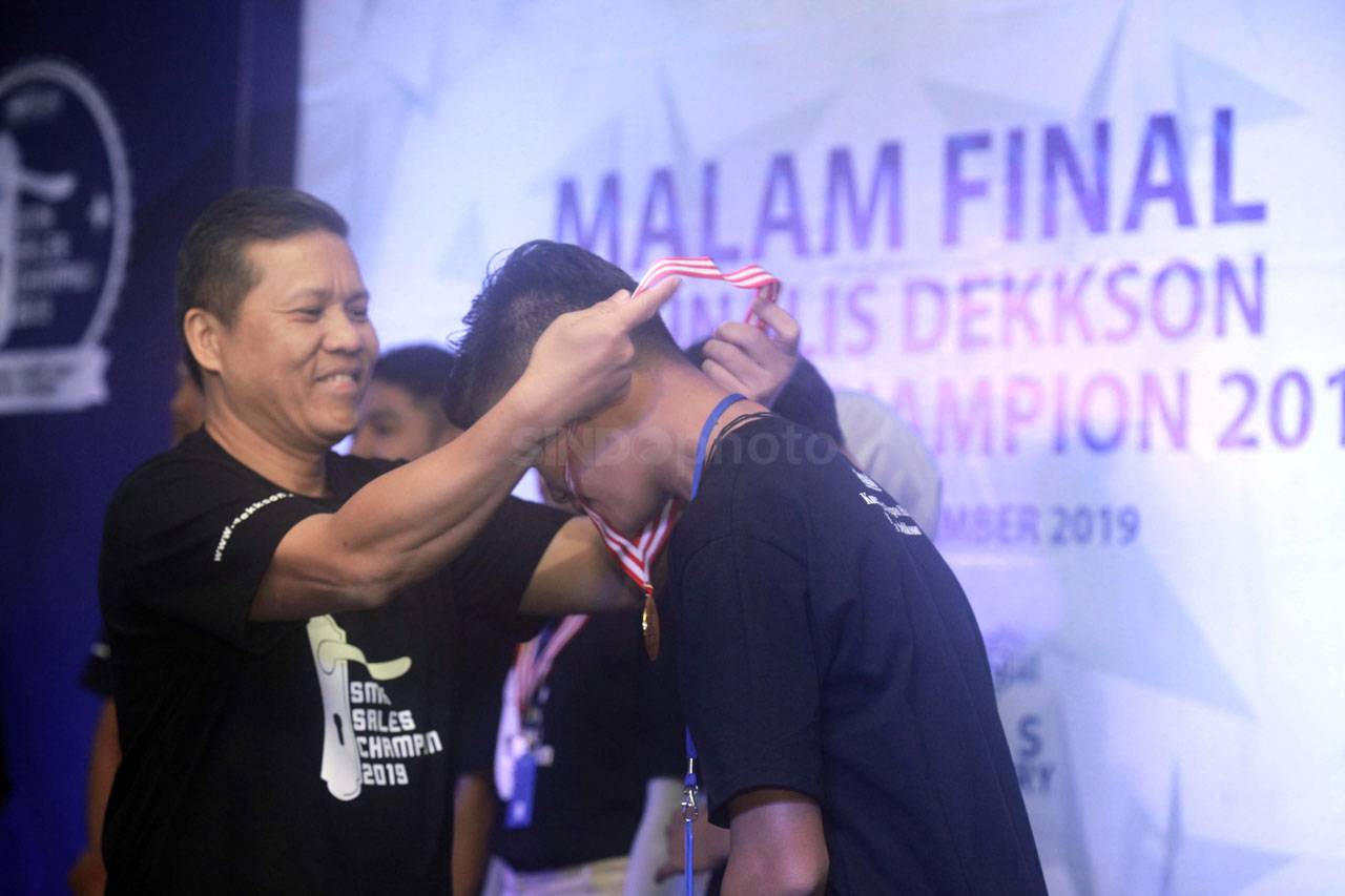 11 Finalis Bersaing...