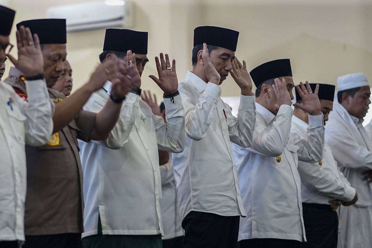 Presidan Jokowi Tinjau...