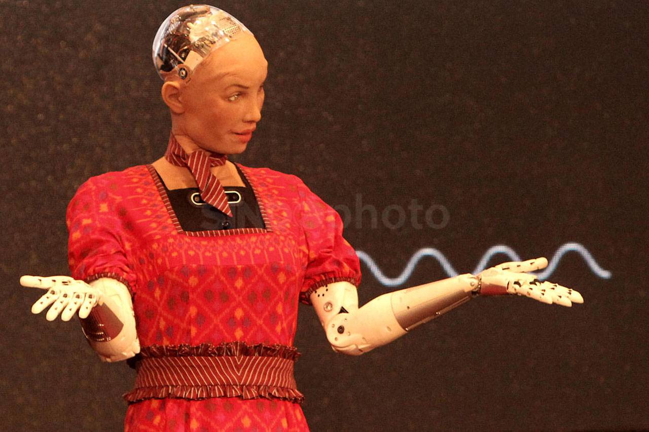 Robot Sophia Tampil...