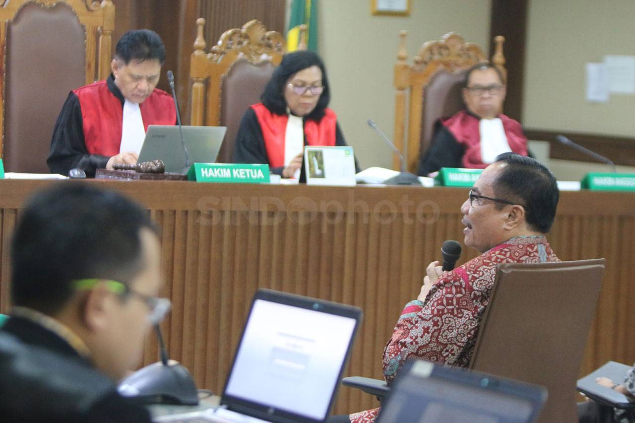 Sidang Markus Nari Hadirkan...