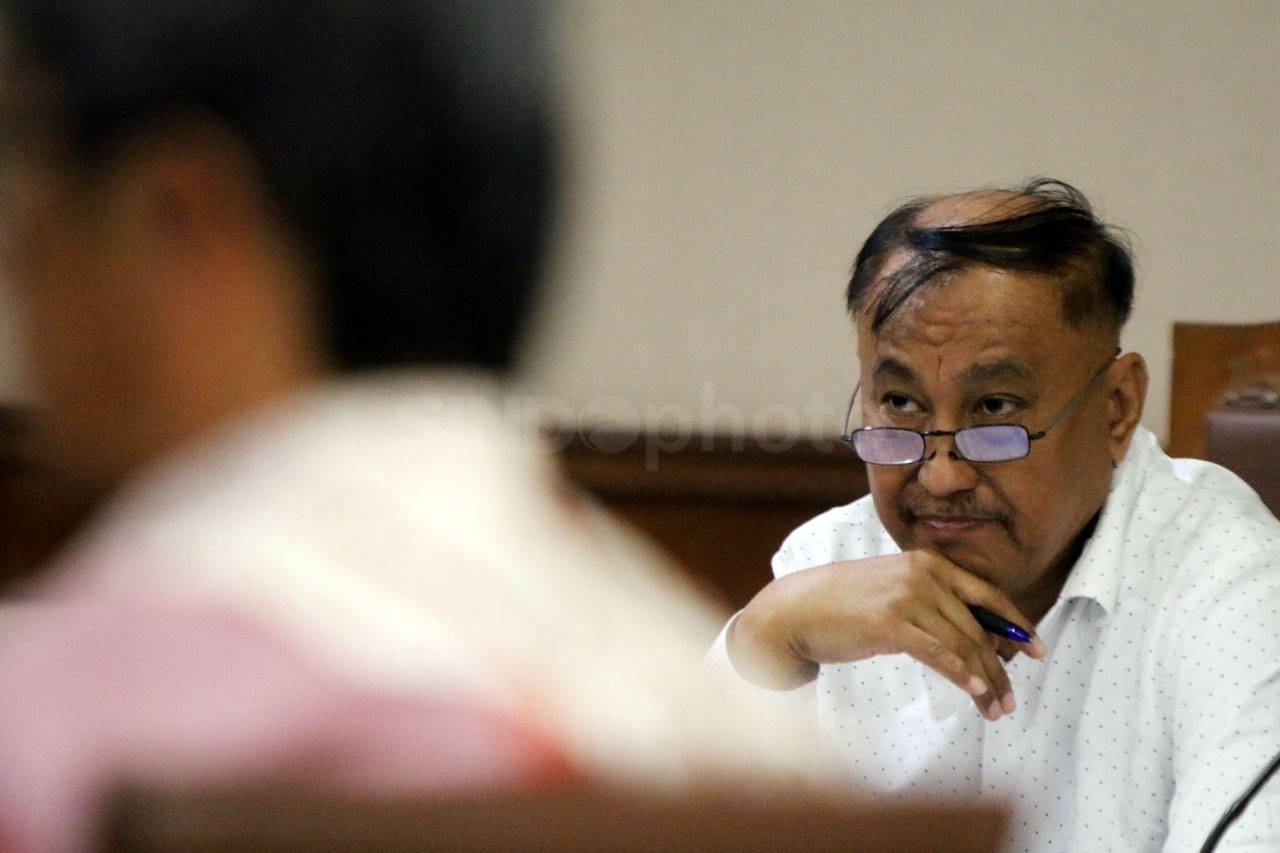 Sidang Markus Nari Hadirkan...