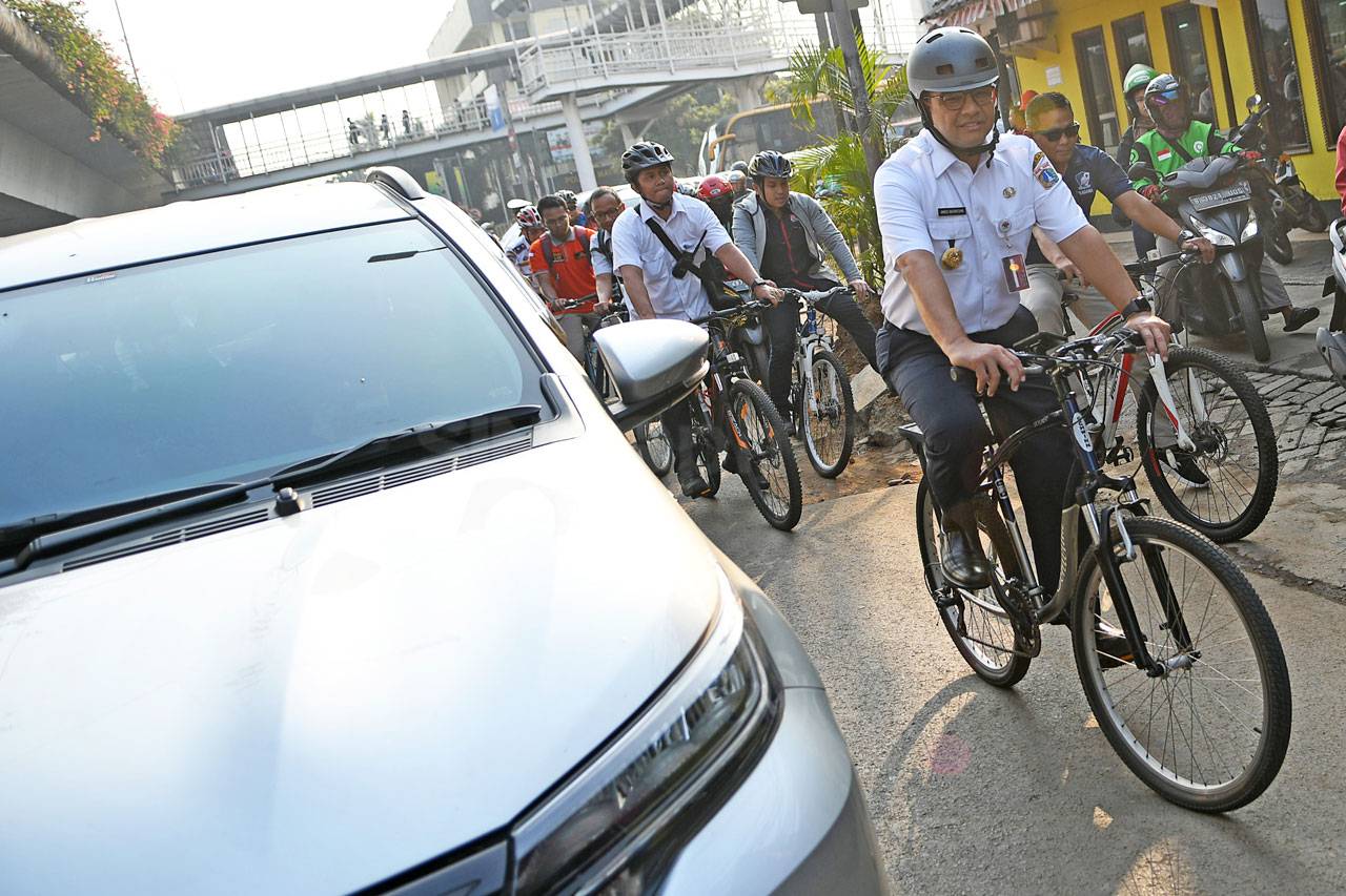 Gubernur Anies Baswedan...