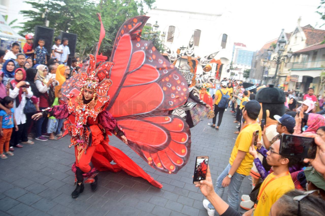 Semarak Indische Parade...