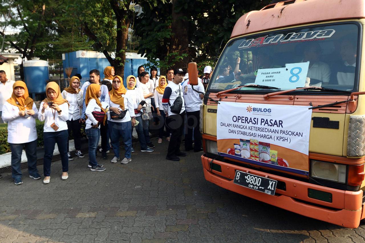 Bulog Lakukan Operasi...