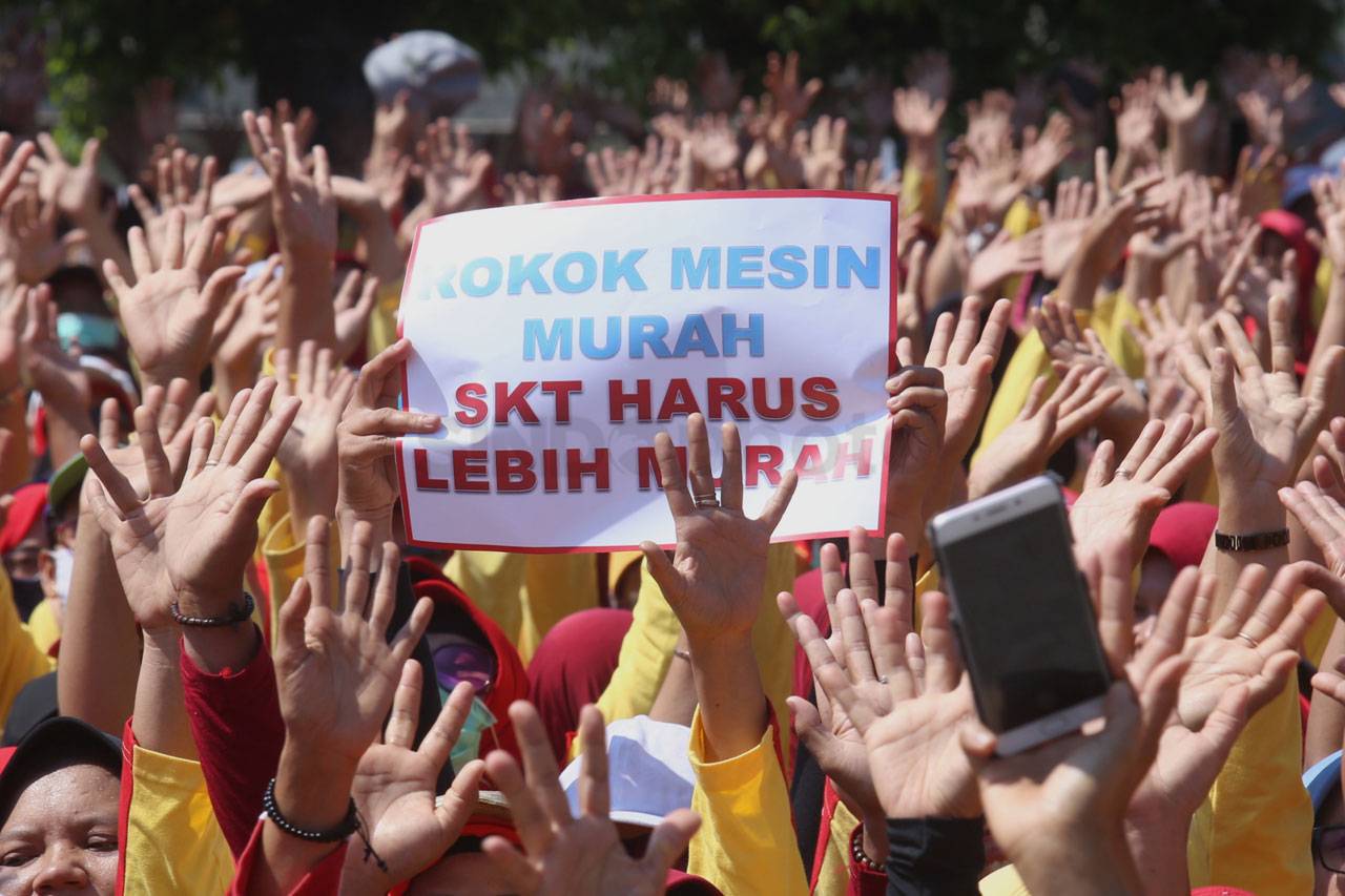 Ribuan Pelinting Desak...
