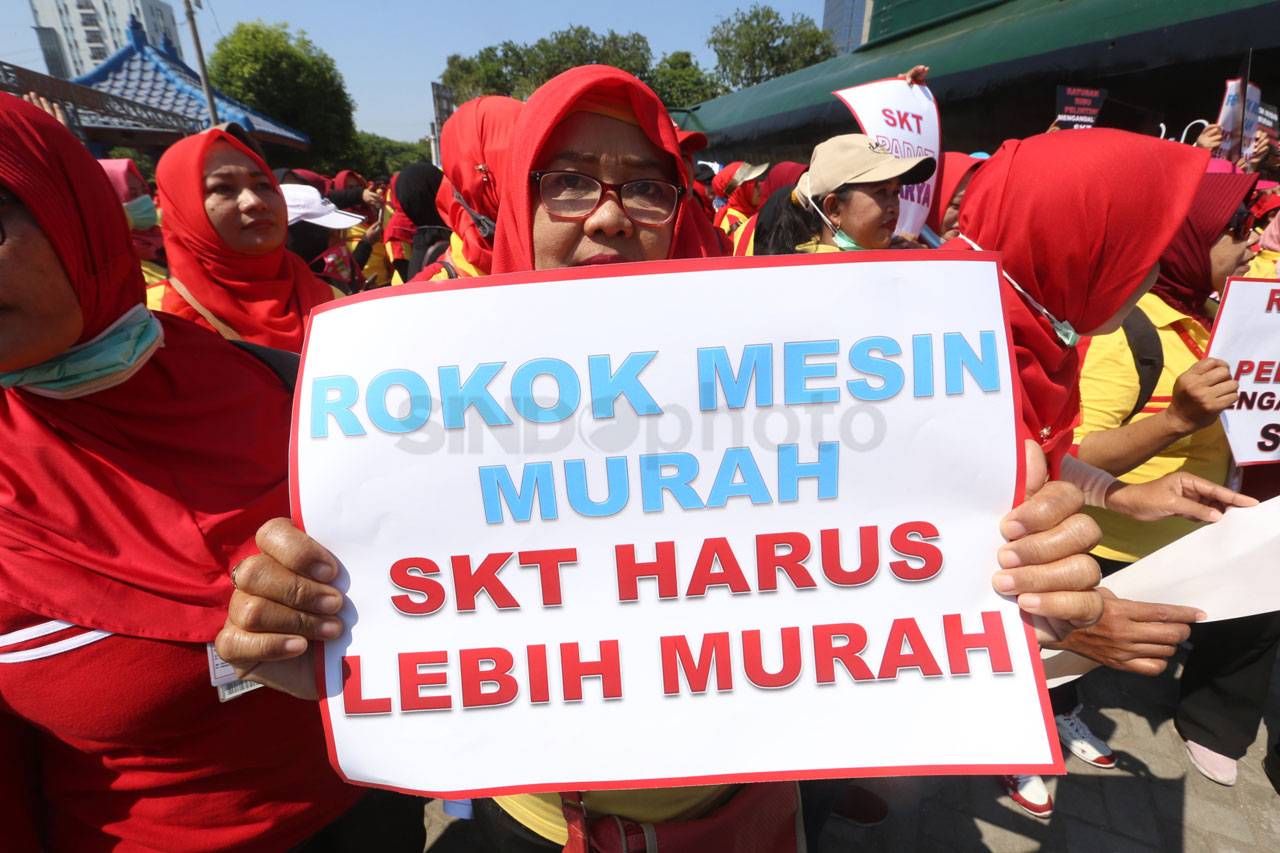 Ribuan Pelinting Desak...
