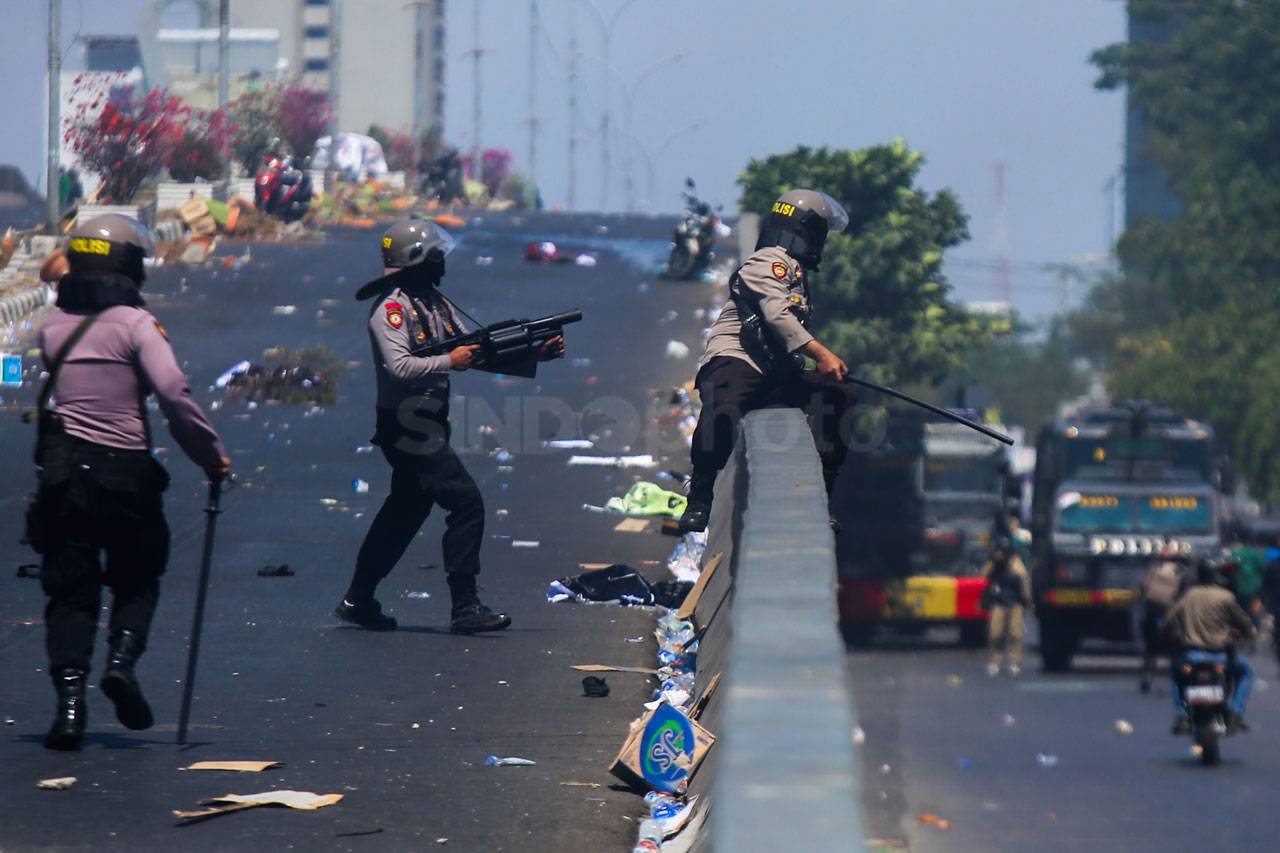 Demo Mahasiswa di Depan...