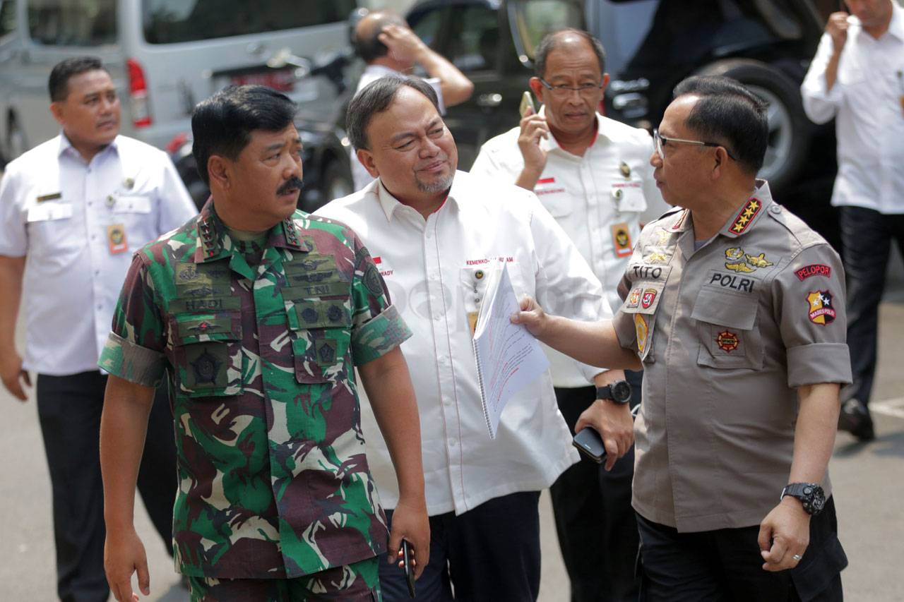 Wiranto Tanggapi Isu...