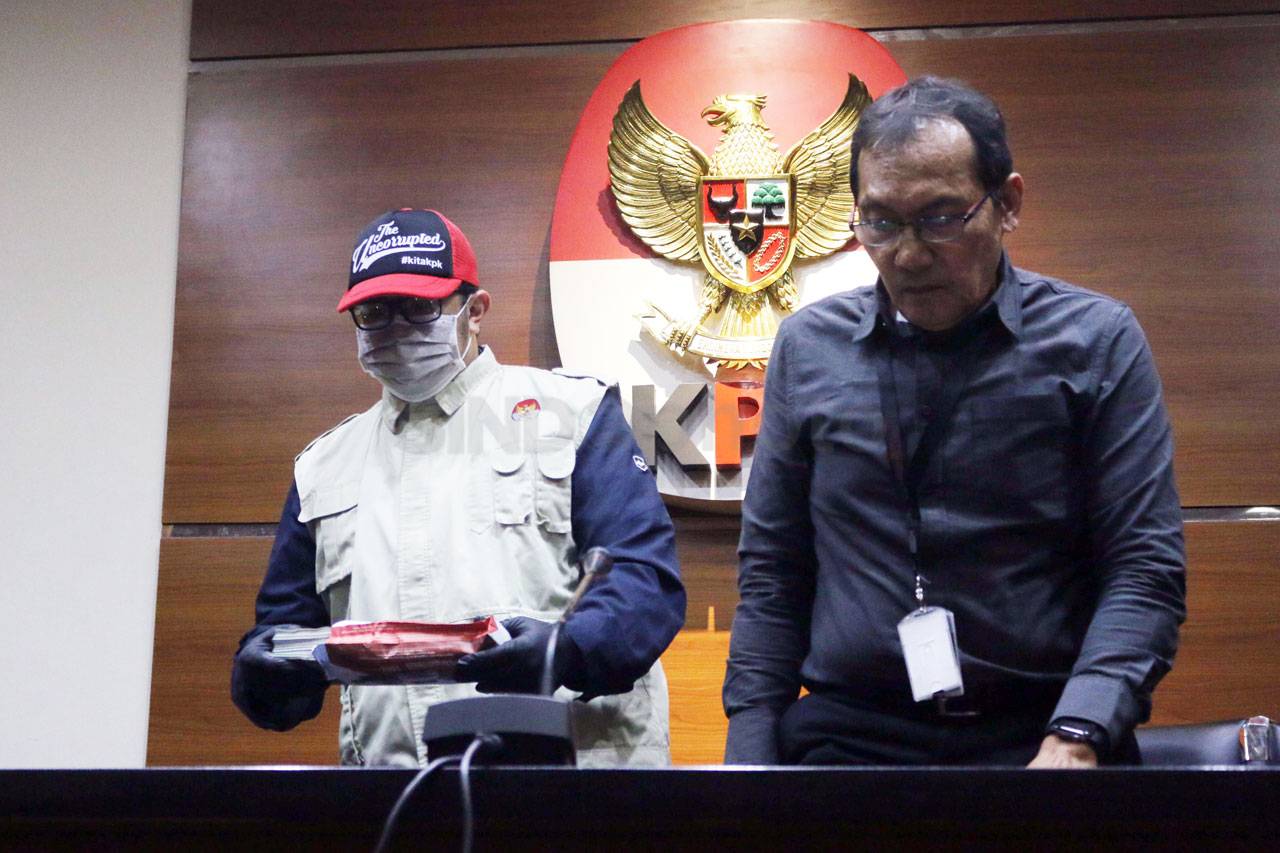 OTT Dirut Perum Perikanan...