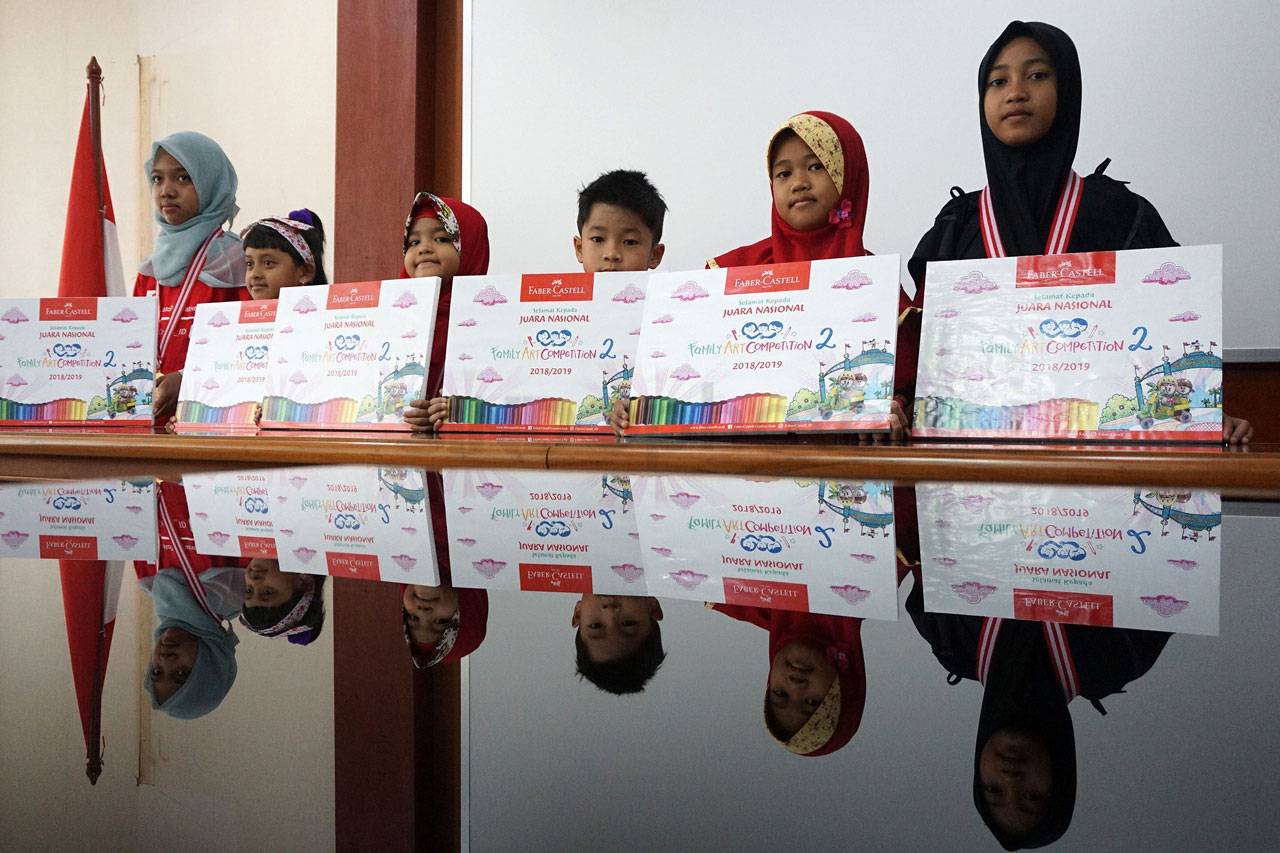 Faber Castell Terbangkan...