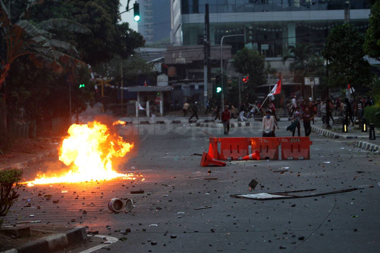 Demo Pelajar di DPR...