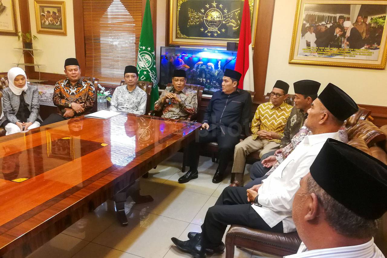 Fraksi PKB DPR Serahkan...