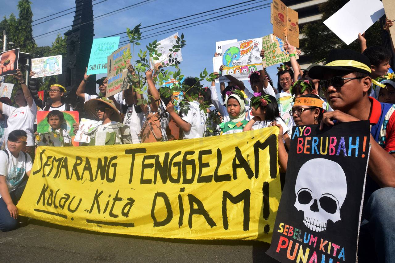 Ratusan Anak Gelar Aksi...