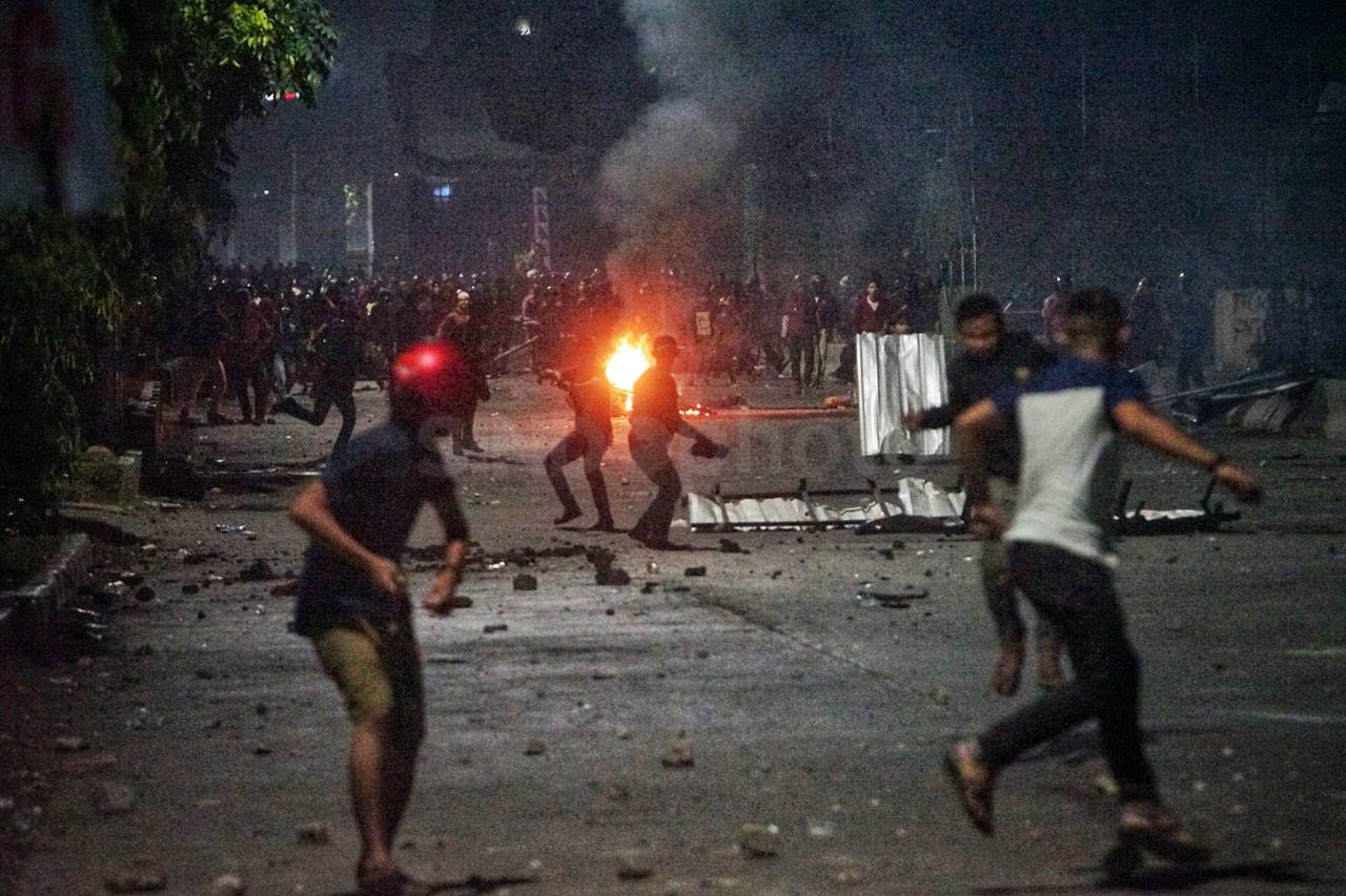 Demonstrasi di Makassar...