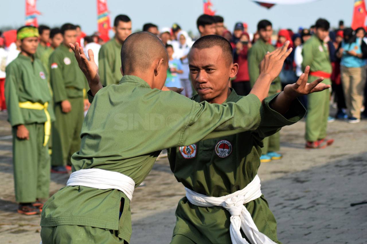 Meriahnya Lomba Dayung...