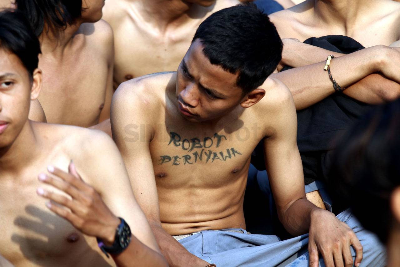 Polisi dan TNI Amankan...