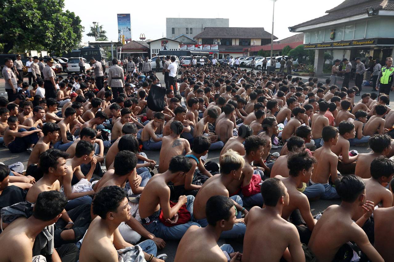 Polisi dan TNI Amankan...