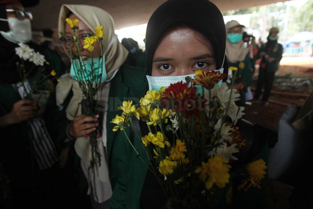 Aksi Damai Mahasiswa...