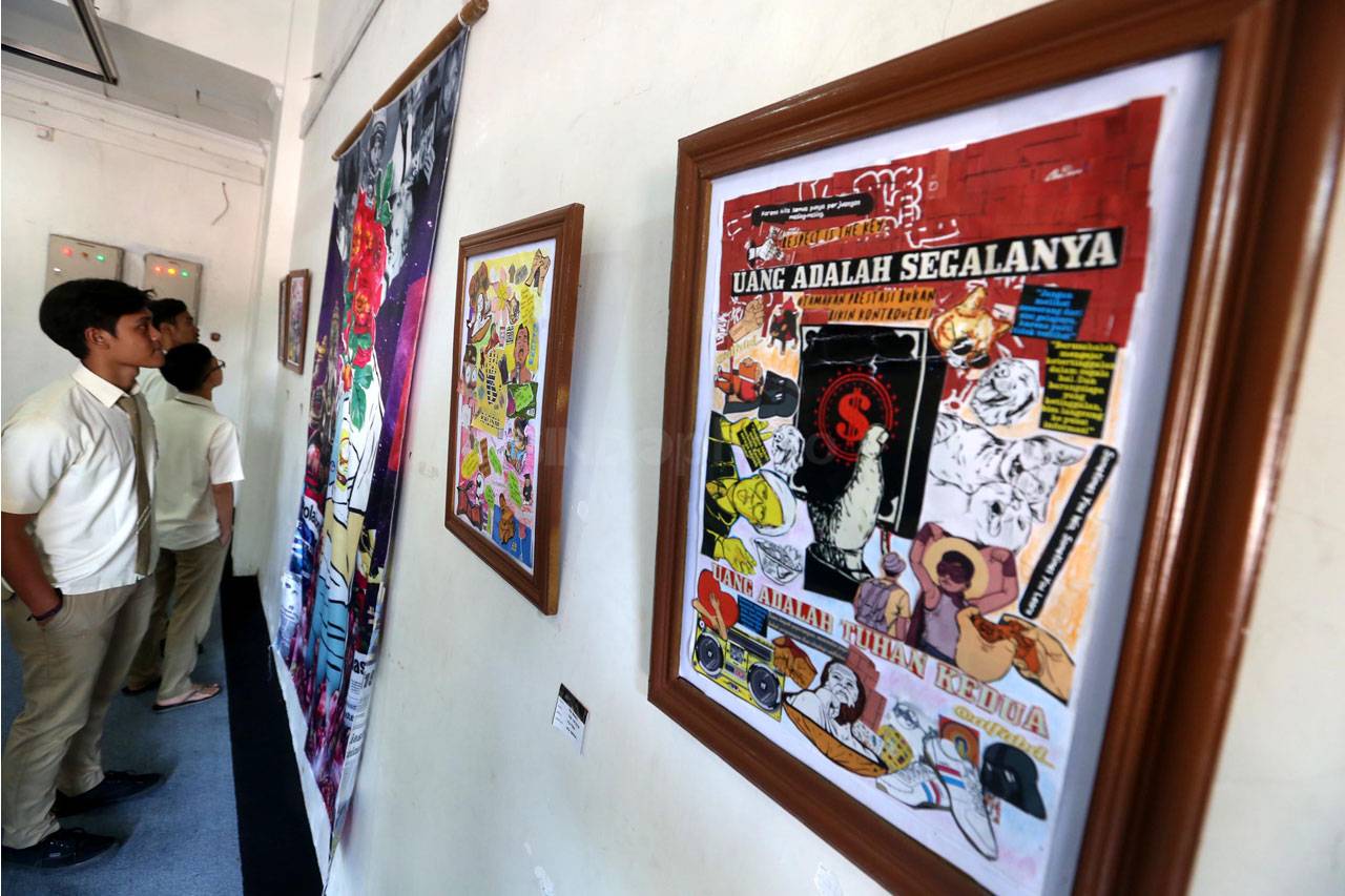 Pelajar Surabaya Pamerkan...