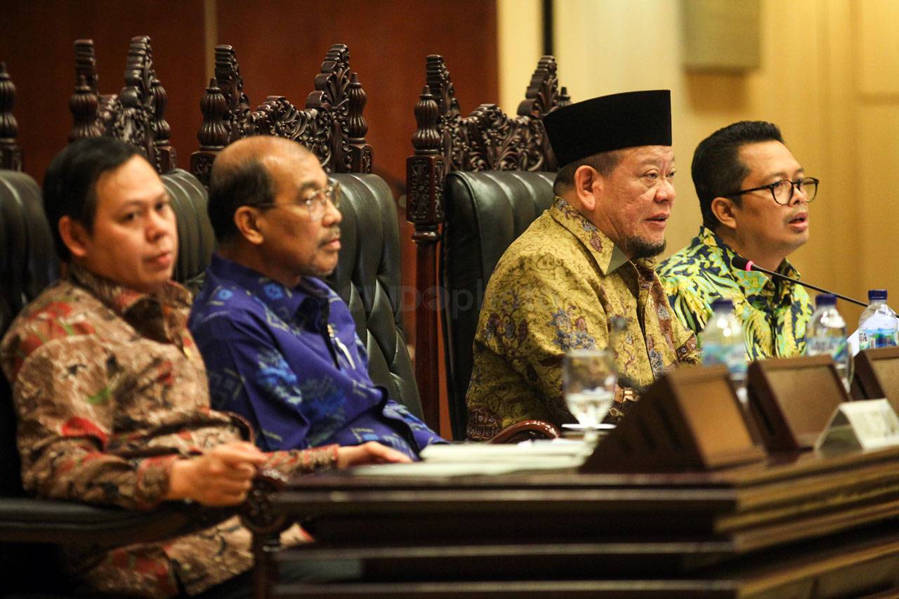 DPD RI Gelar Rapat Pleno...