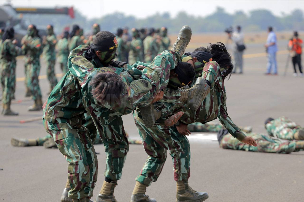Gladi Bersih HUT Ke-74...
