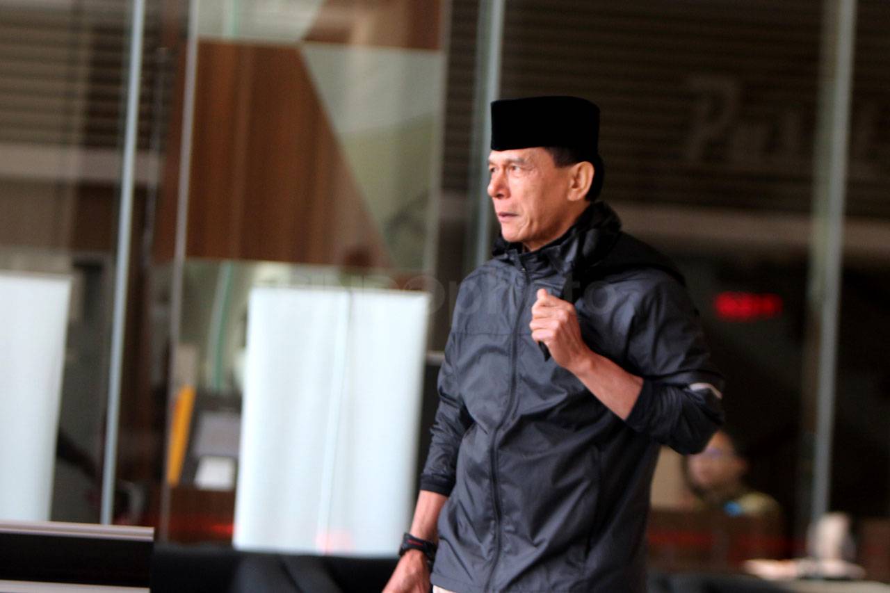 KPK Periksa Anggota...