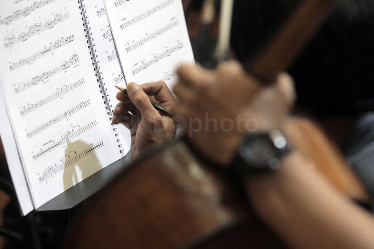 Jelang Konser Orkestra...