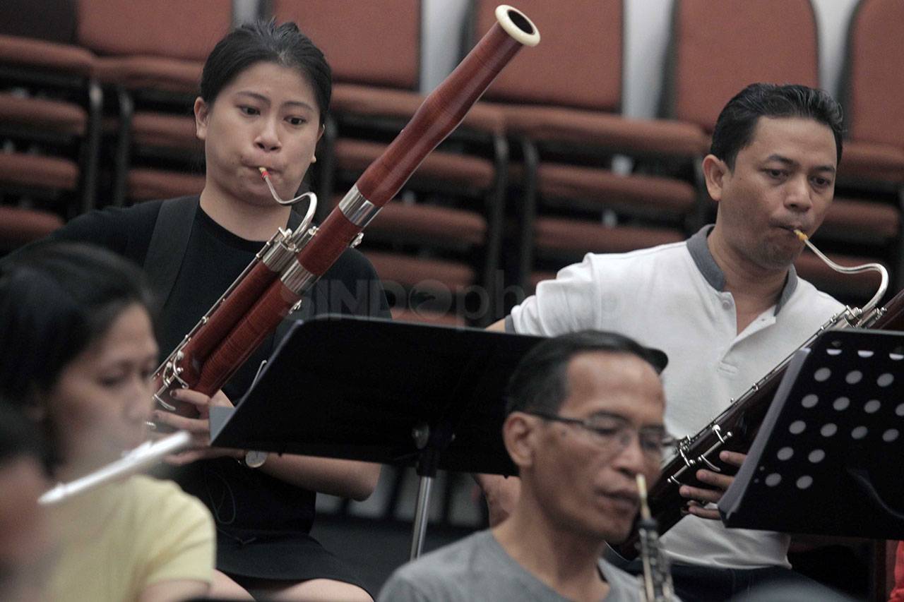 Jelang Konser Orkestra...